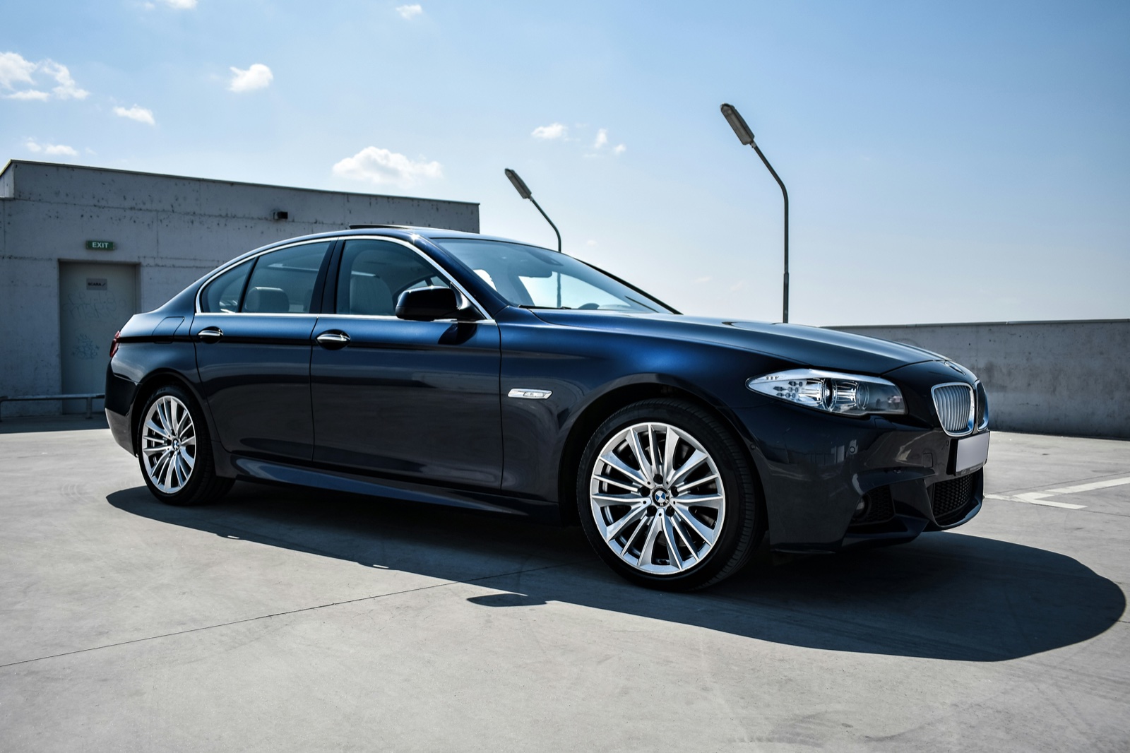 Sedan — luxury sedan for Houston chauffeur service